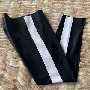 Athleta Black and White - Interstellar tights (pants) - size 6